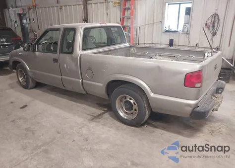 2001 Chevrolet S-10 z USA, uszkodzony, nr VIN 1GCCS195218201980